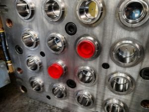 large plastic injection molds 16-cavity hot runner cap